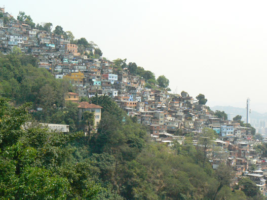0070 favela.jpg